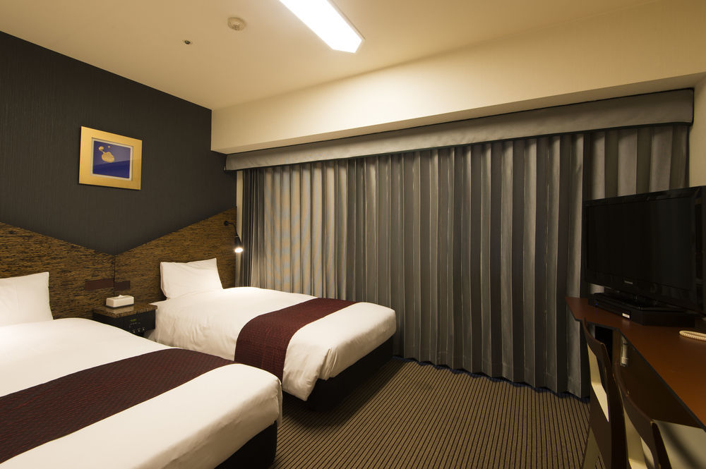 Hotel Villa Fontaine Tokyo-Ueno Okachimachi Exteriör bild